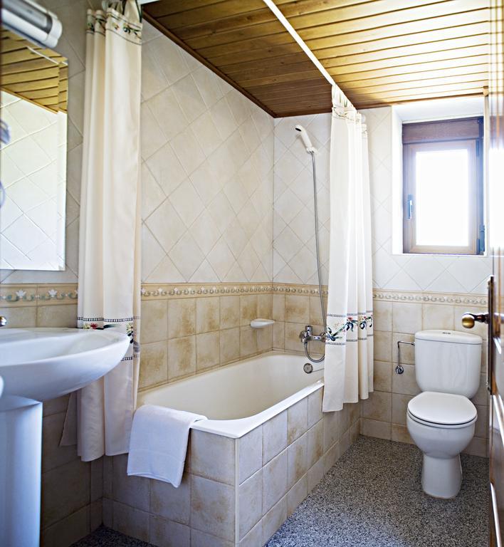 Apartamentos Casa Buisan Broto Room photo